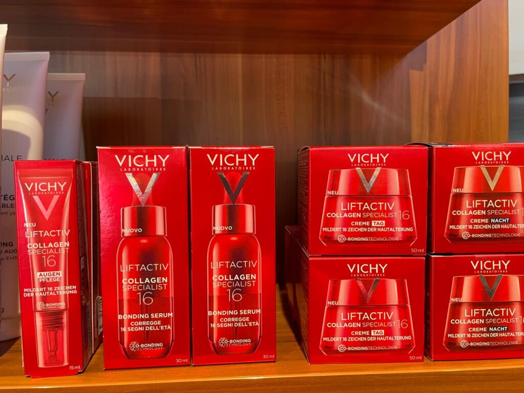 Bild zeigt das Produkt Vichy liftactiv collagen specialist 16 in roter verpackung